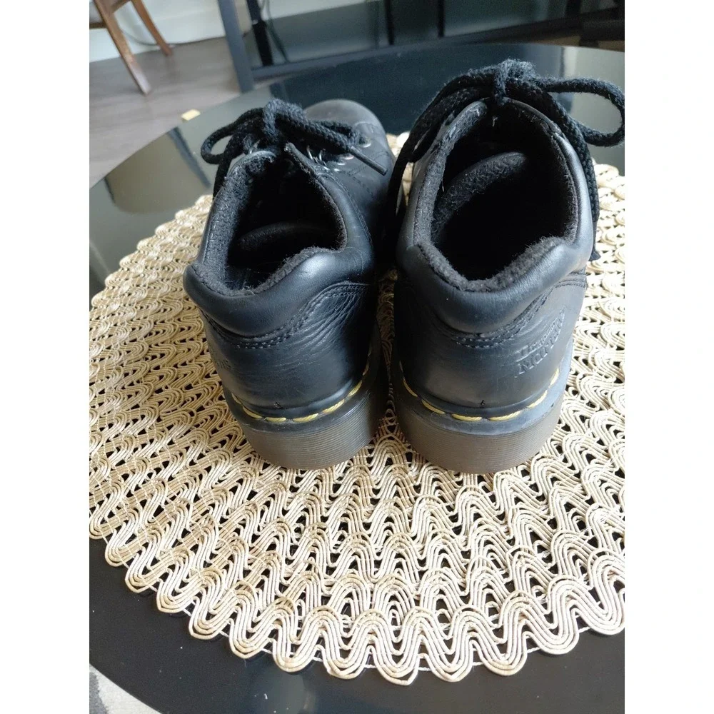 Dr. Martens Womwns Platforms Size 5